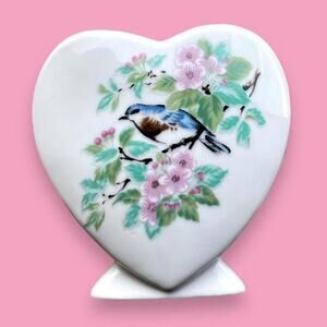 Vintage heart shaped mini